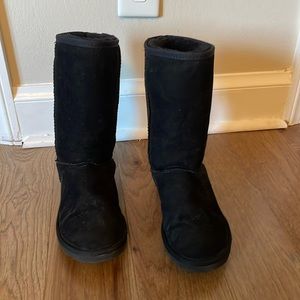 Excellent condition tall black UGGs